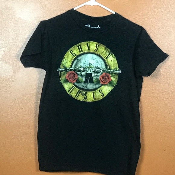 Bravado Tops - Women’s Guns and Roses T-Shirt